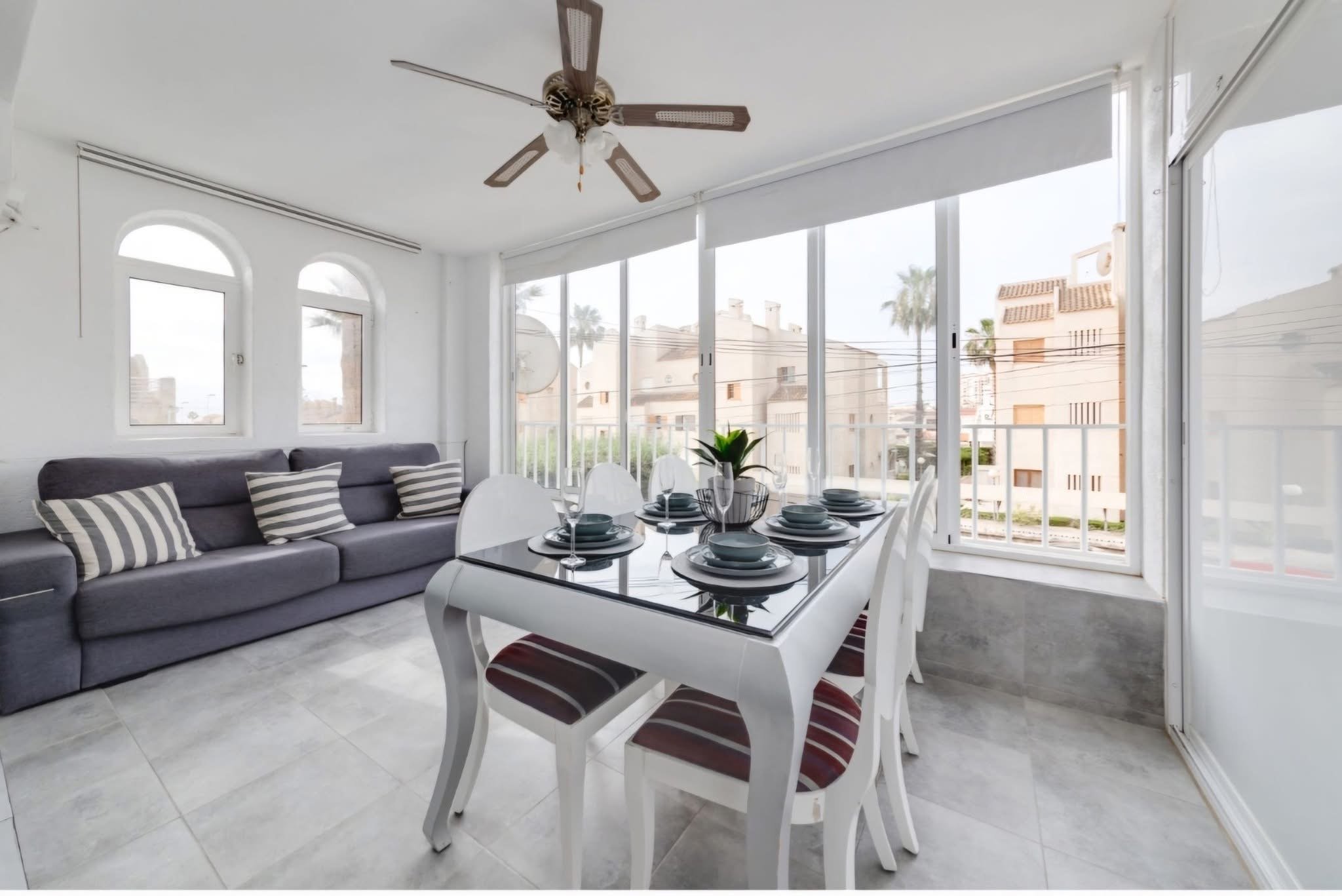 58, C. Gandhi,  Torrevieja