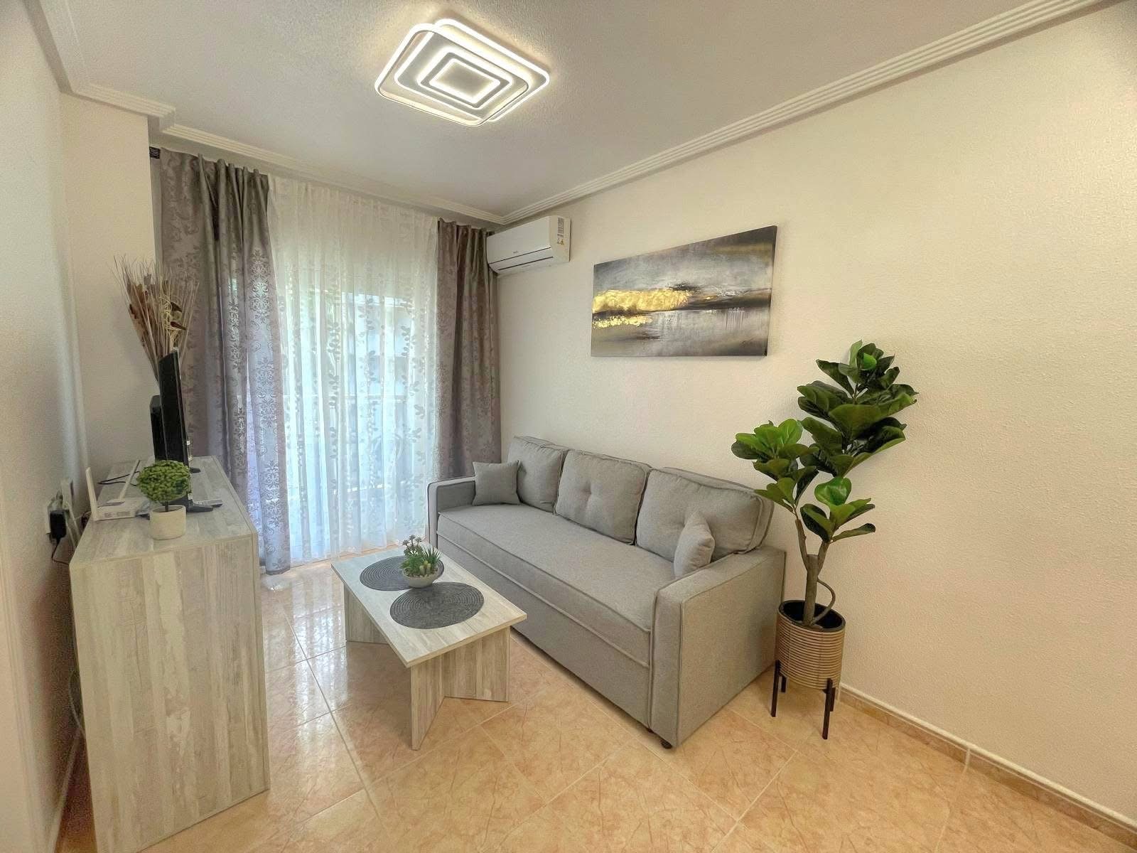 C.los Gases 20, Torrevieja