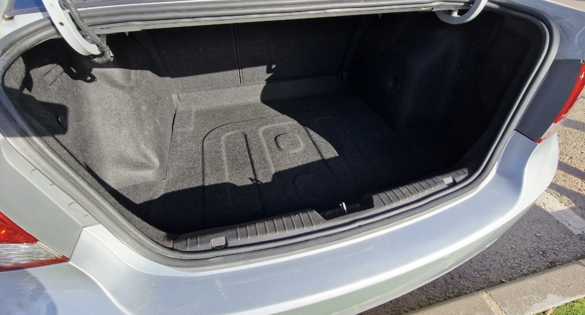 Chevrolet Cruize-IMG_2074.jpeg