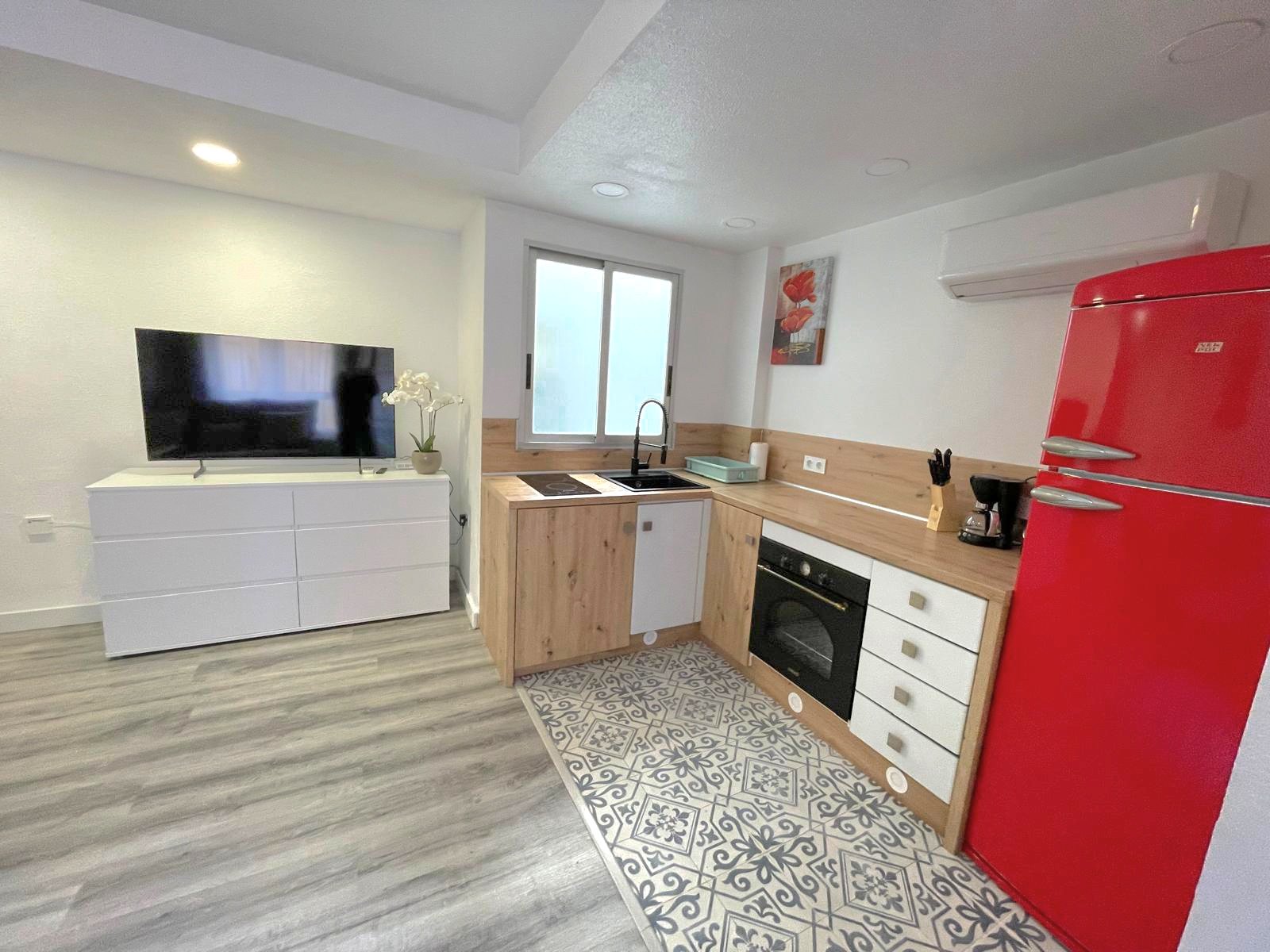 C.Suecia 10, Torrevieja