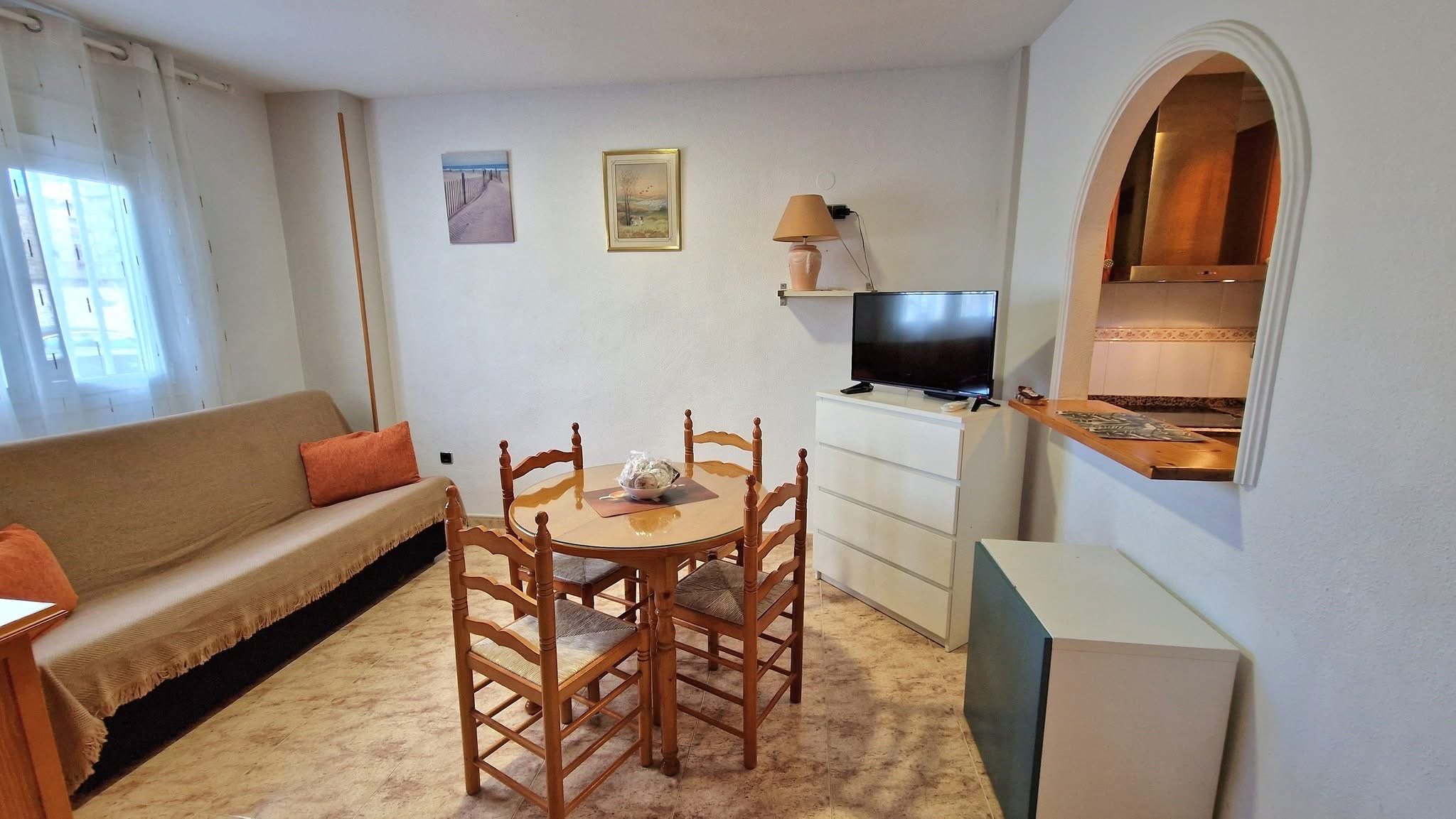 Rent Apartments with 1 bedroom at C.Patricio Zammit 69, Torrevieja